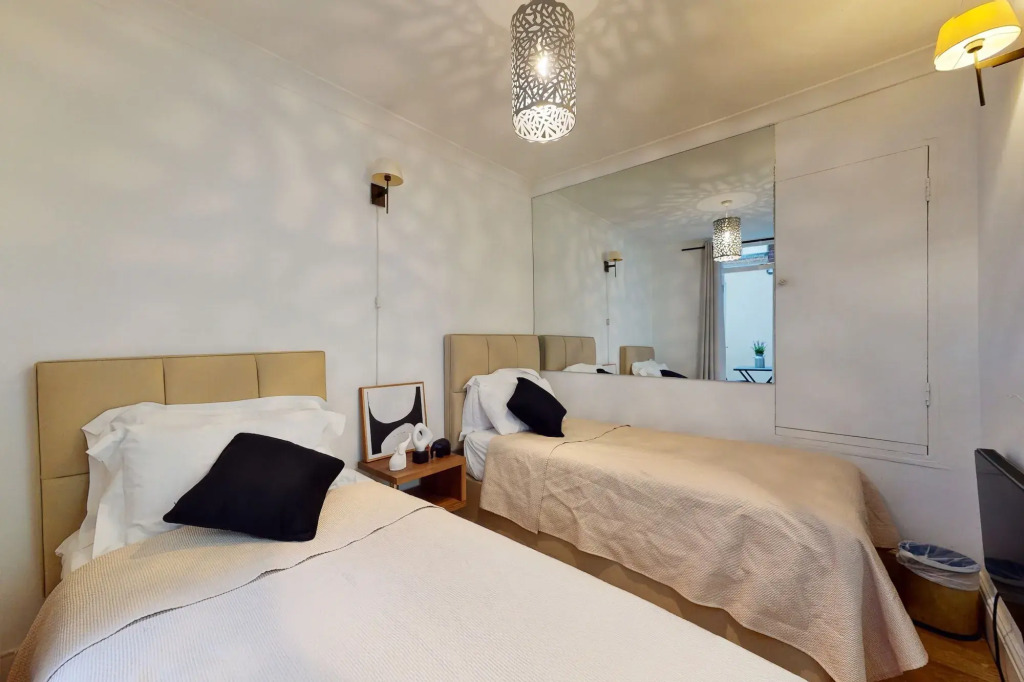 Park Lane Apartments - Clarges Street