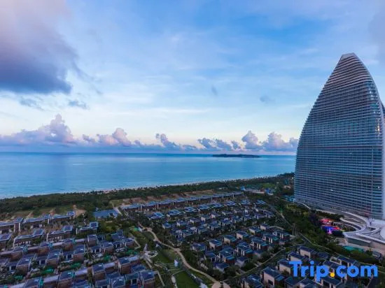 Tropical Splendor! Ocean View w/Wraparound Lanai, Kitchen, Free Holiday Apartment