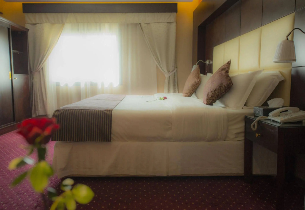 Sharz Hotel