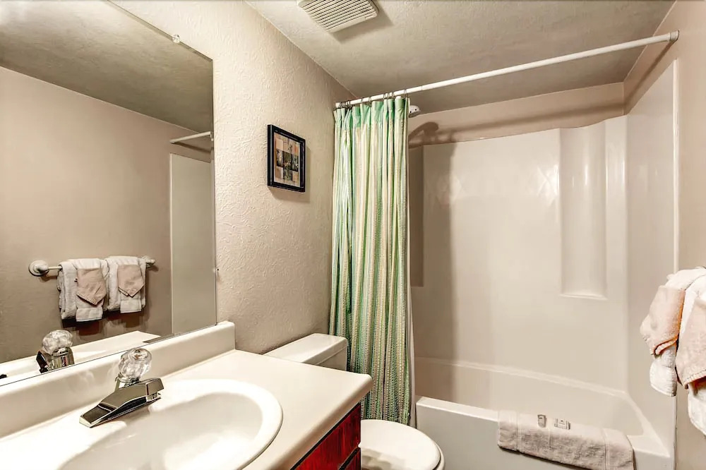 205 F Buffalo Ridge 2 Br condo by RedAwning