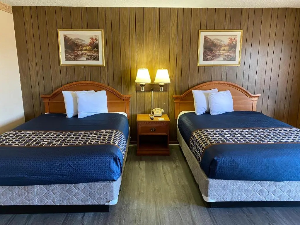 western skies motel