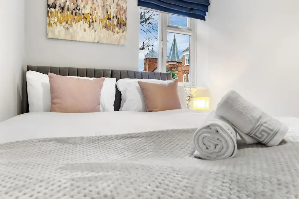 Luxe Stays Putney & Stamford