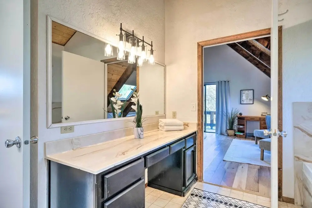 Modern Groveland Chalet ~ 25 Mi to Yosemite