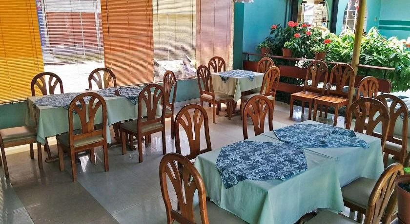 La Posada de Lobo Hotel & Suites