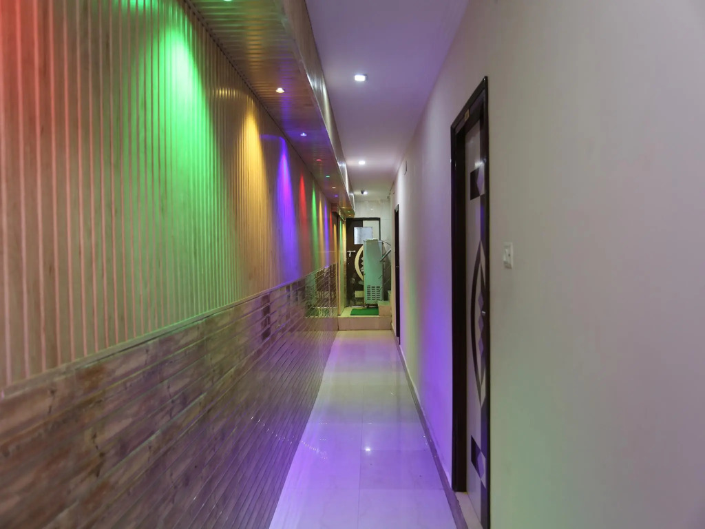 OYO 22078 Hotel Grand