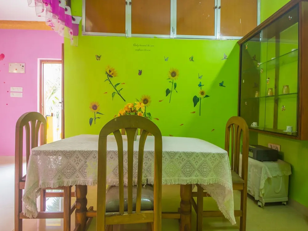 OYO 18261 Home Beachside 2BHK Utorda Beach