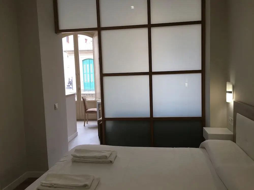 Apartamentos Pinar Málaga Centro - Carretería