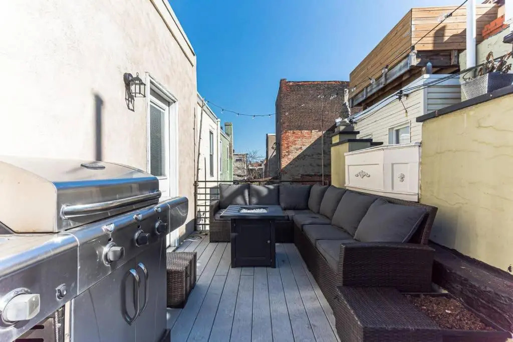 Fire Pit -Roof Deck- Parking -Penn-CHOP-Sleeps 7