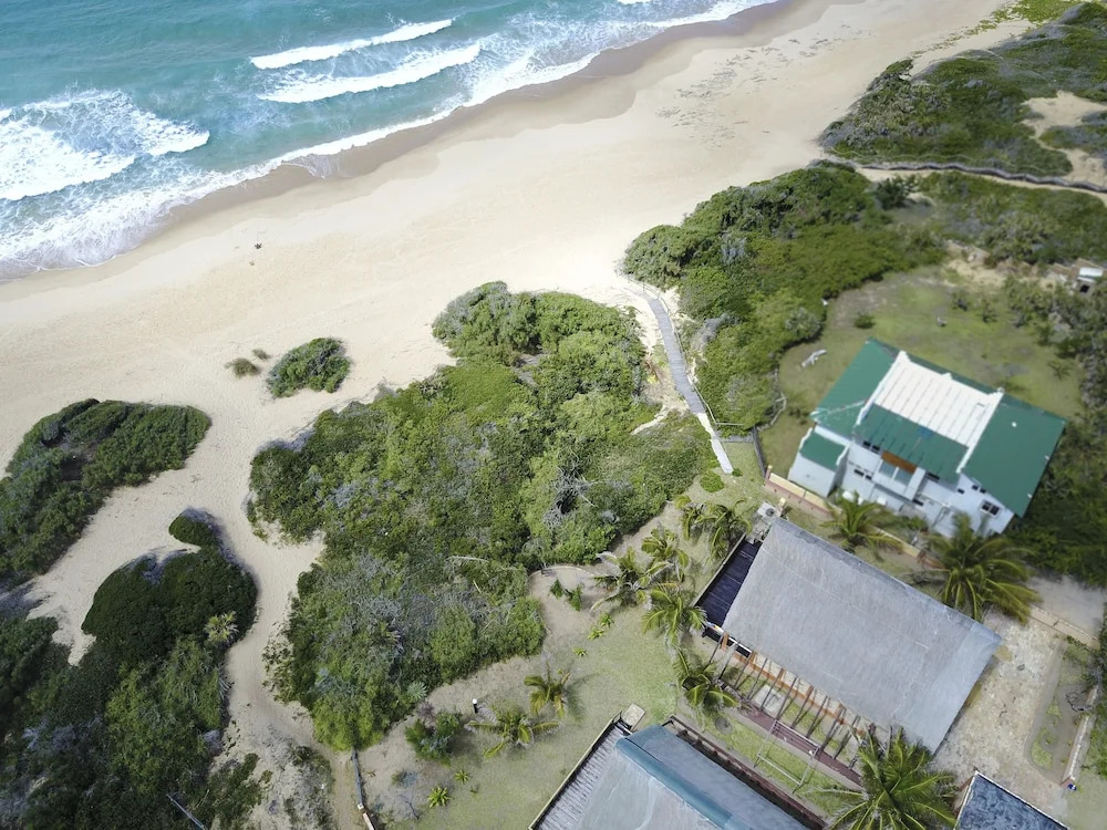 Tofinho Beach House