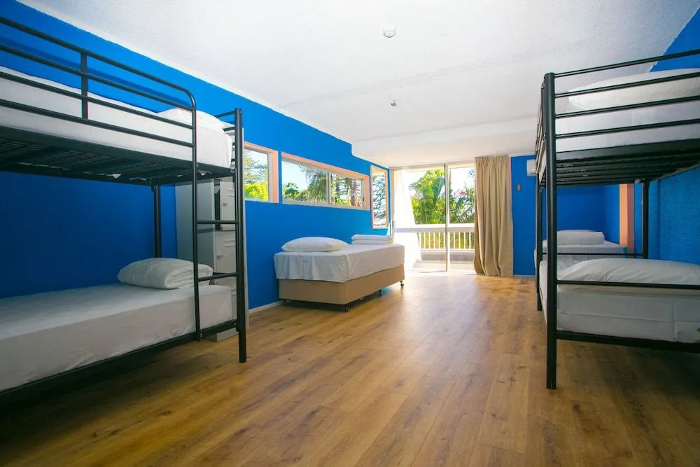 Rainbow Bay Backpackers