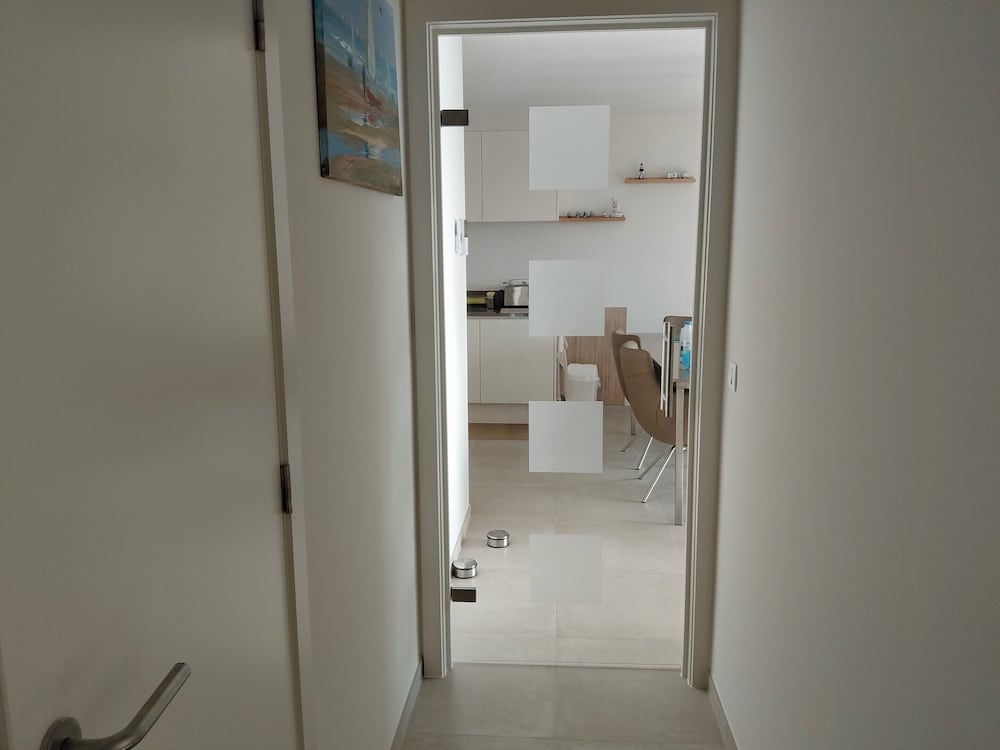 Luxury Apartment With Pool & Parking