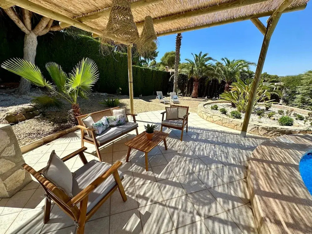 3 Bedroom Villa Walking Distance to Moraira