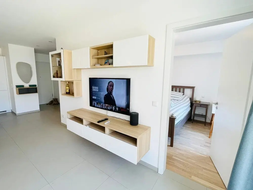 Luxury 1 bedroom. Center Terrace&Parking
