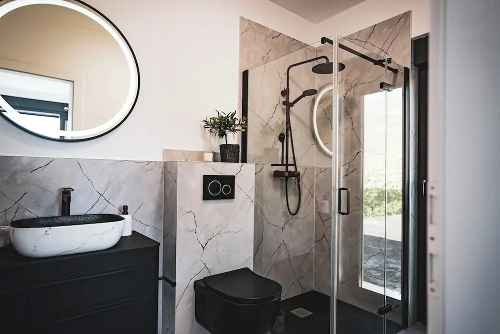 Modern Sea View Villa, Private Pool, Whirlpool, Calm & Beach Near