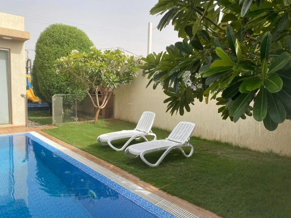 Mooyah resort
