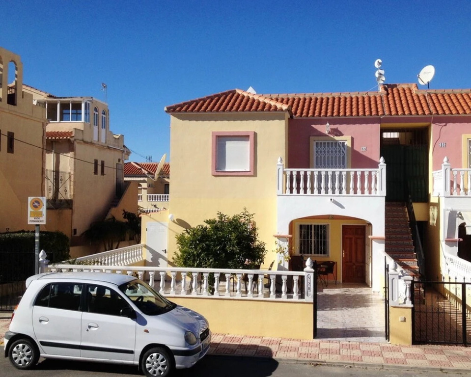 Apartment With 3 Bedrooms in Torrevieja, With Pool Access and Furnishe