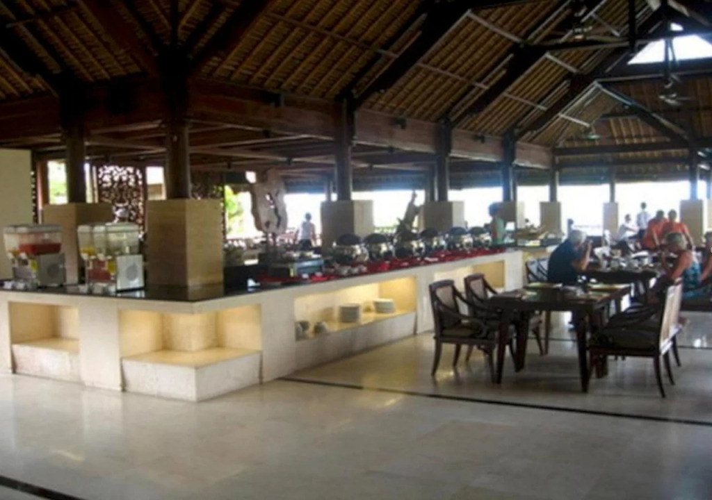 Grand Balisani Suites Hotel