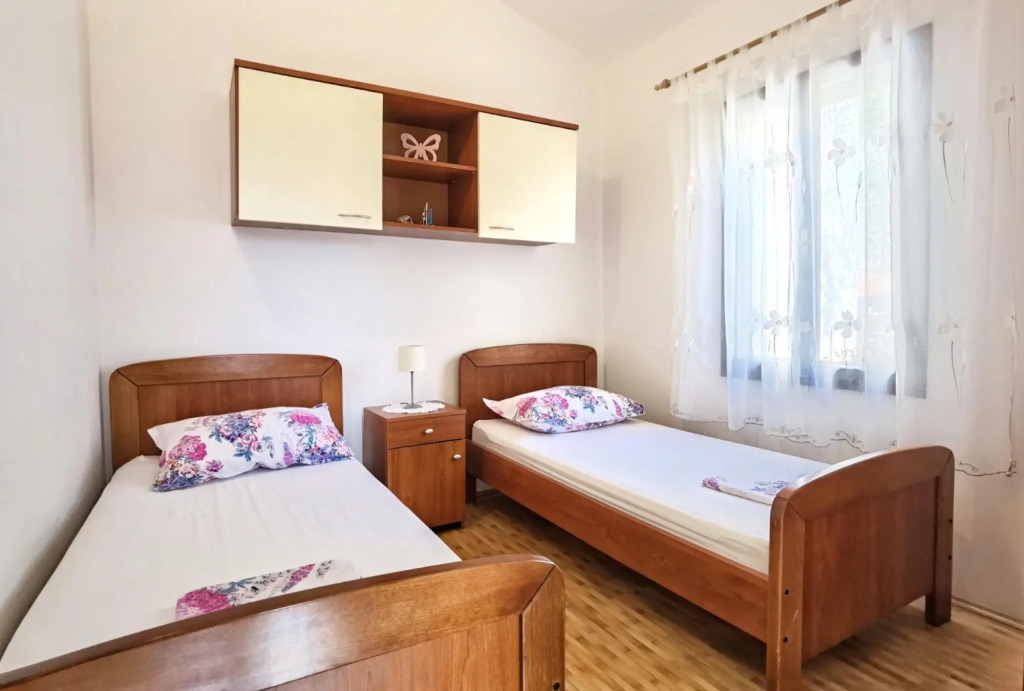 Branka - 30 m From Beach - A1 Zeleni