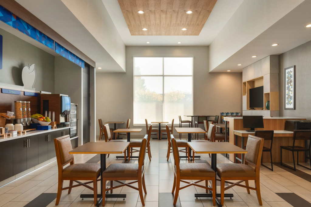 Holiday Inn Express- West Sacramento by IHG