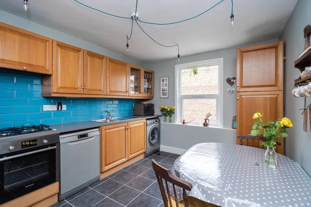 Delightful 2 Bedroom Home