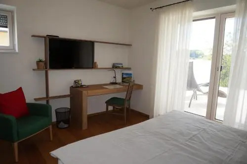 Weingut und Gästezimmer Perner