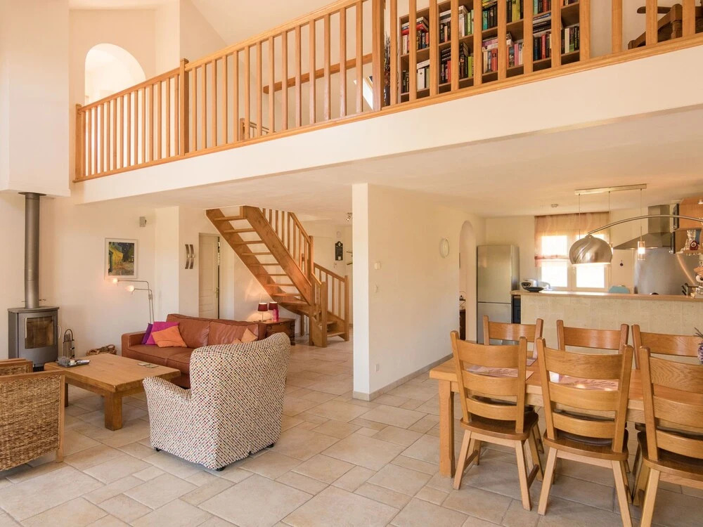 Luxurious Villa in Rouzede with Private Pool