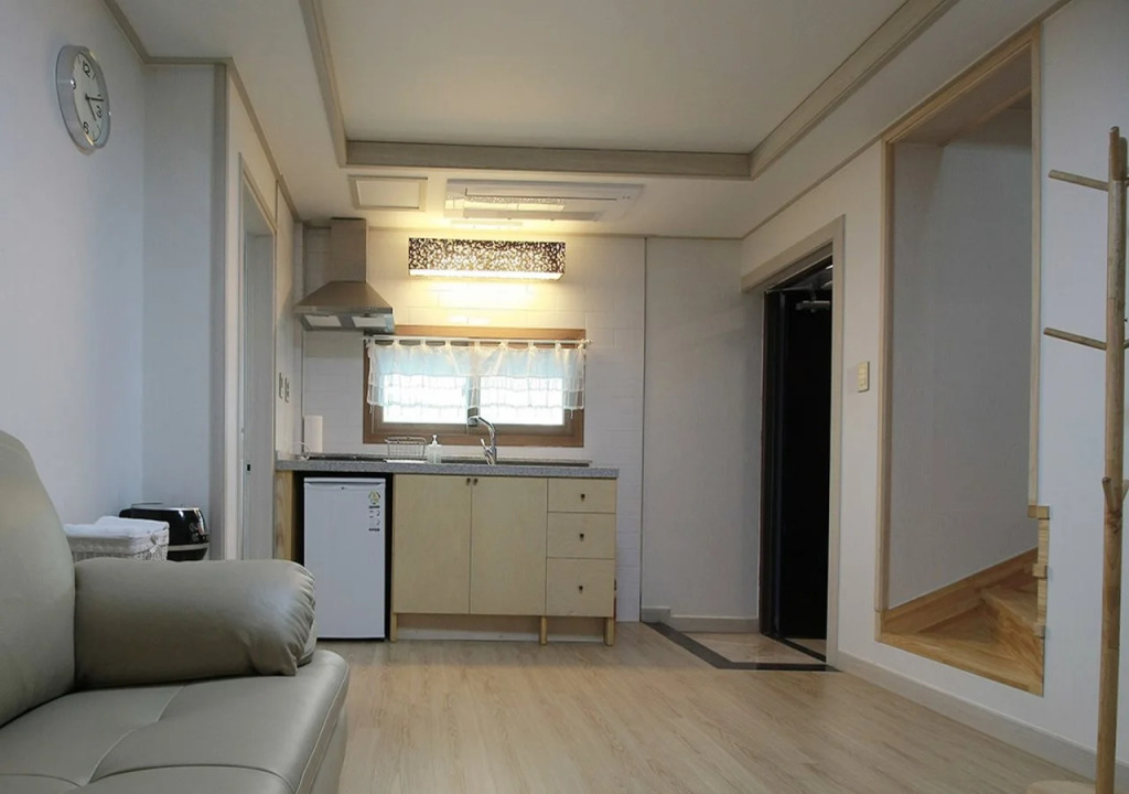 Jeju Tov Pension