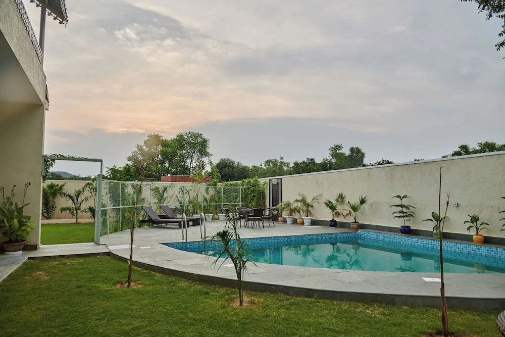 Free Birds Bungalow