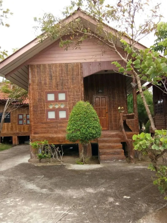 Vassanadee Resort and Camp