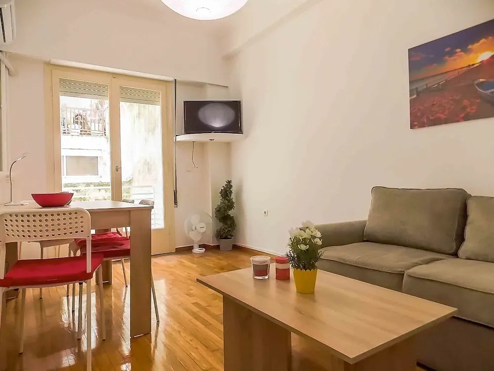 Dervenion-Athens Cozy Apartment