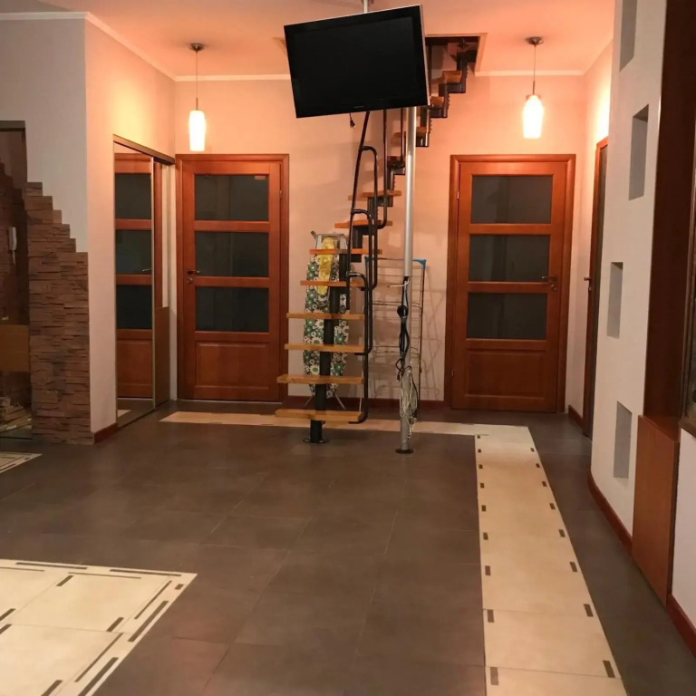Затишна квартира в спальному районі