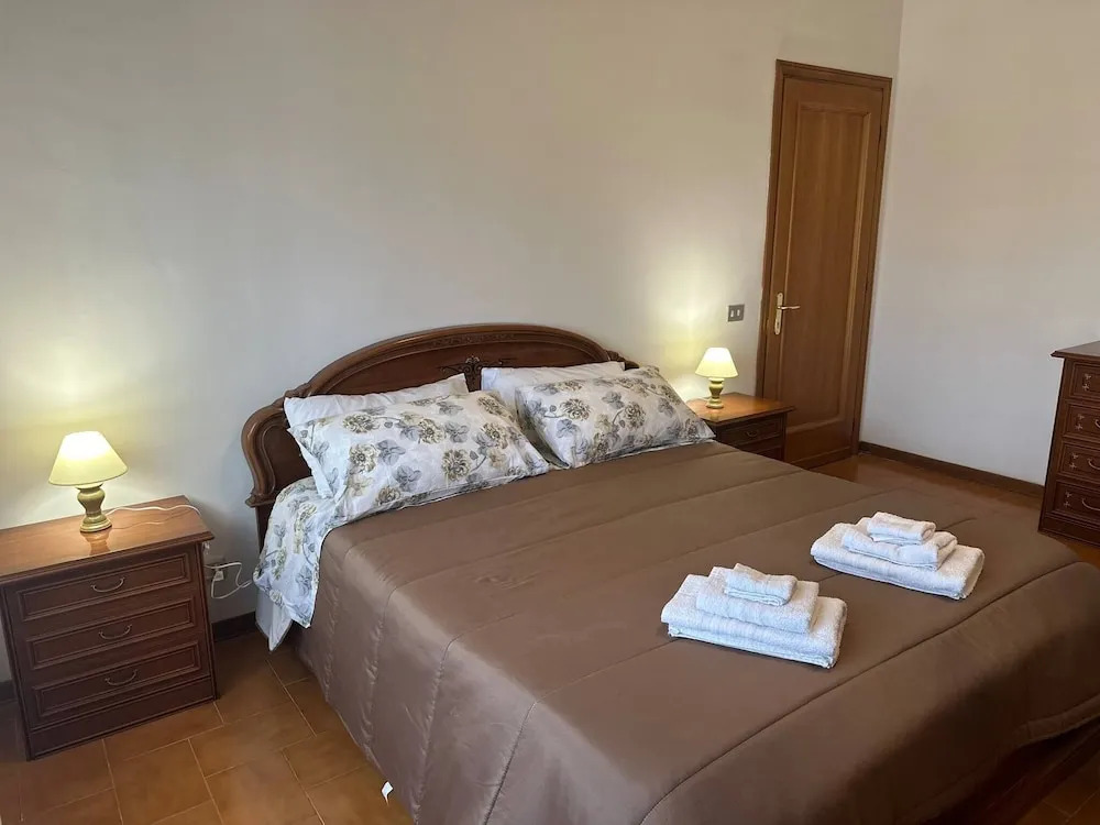 Room in B&B - Comfortable Room With Spacious Kitchen - Suite Colosseo