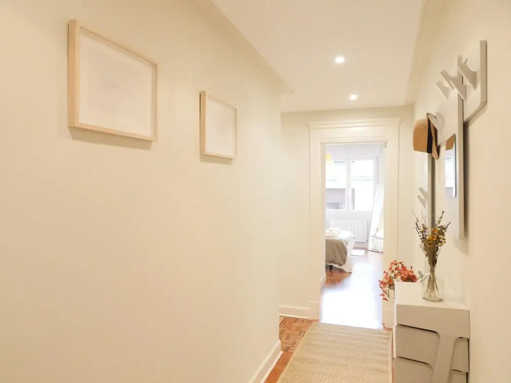Charming and Stone Throw to Guggenheim & Old Town