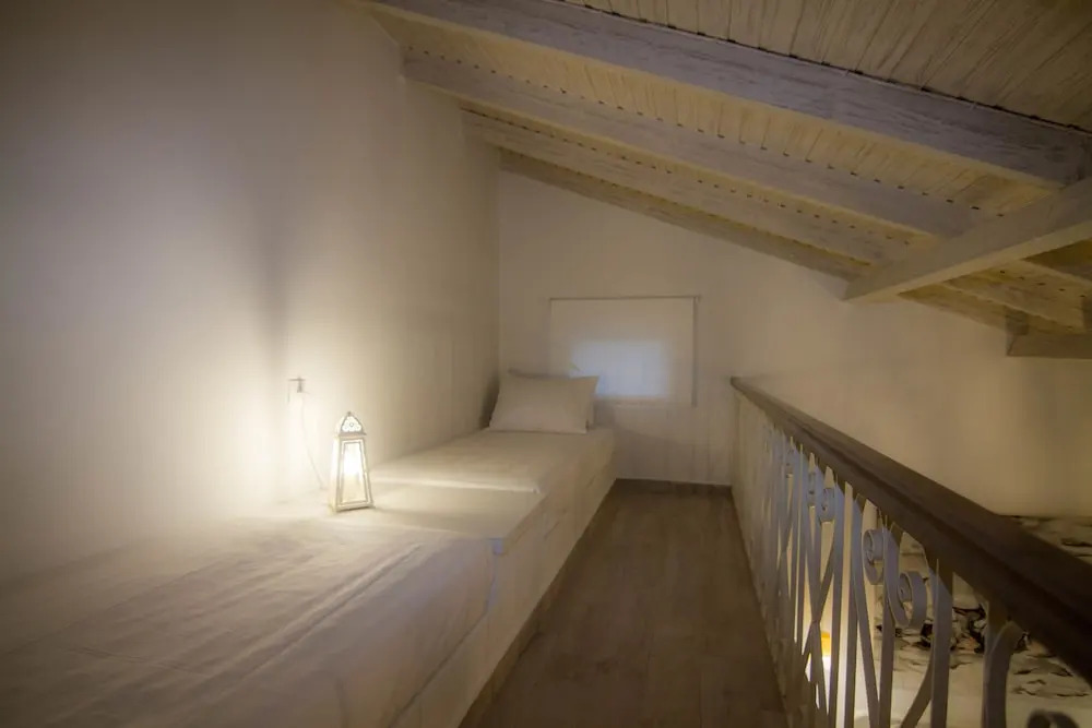 Mirsini Studios & Apartments