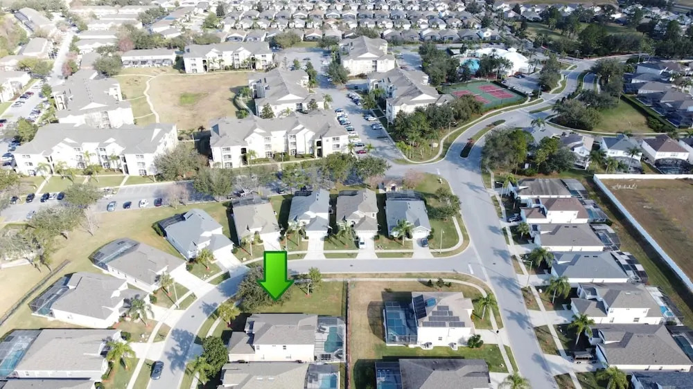 Luxury 6BD 3,5BA Pool Home in Windsor Palms Resort villa