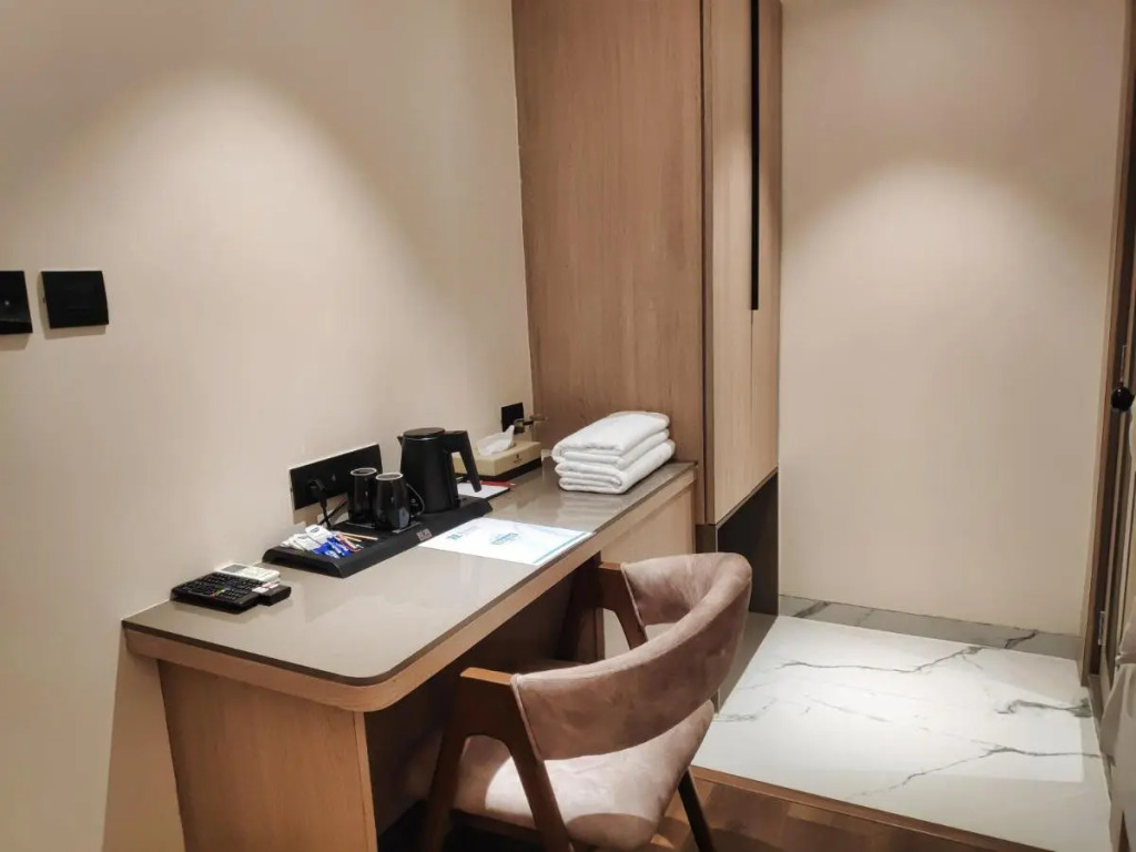 Maxxvalue Hotel MIDC - Andheri