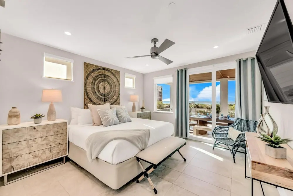 The Upper Deck in Siesta Key