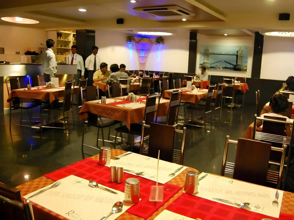 Hotel Royal Sathyam