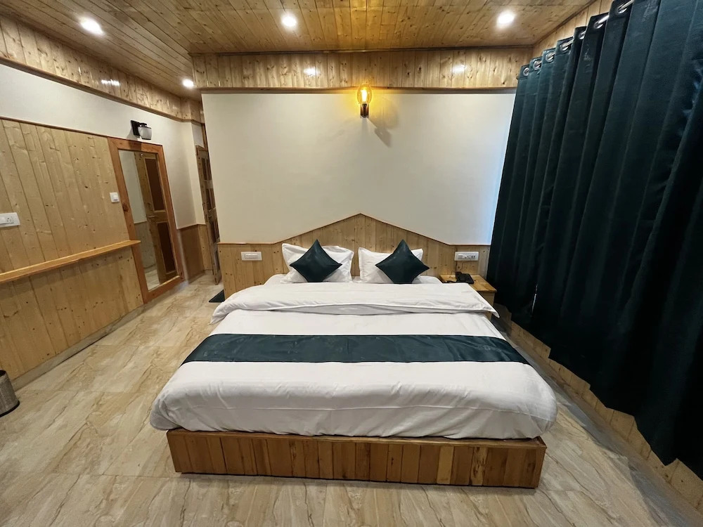 Hotel Mid Orchard Kasol -River Side
