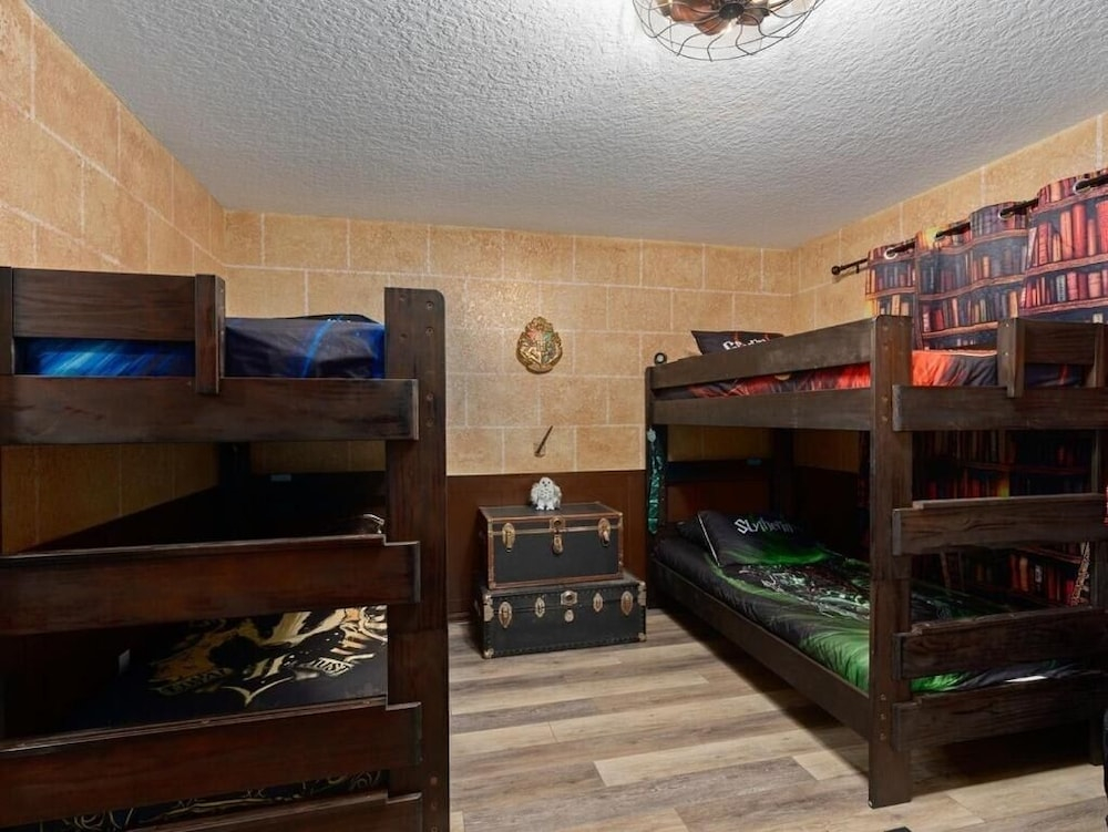 Fully Themed Harry Potter Getaway Close Disney 3 Bedroom Townhouse