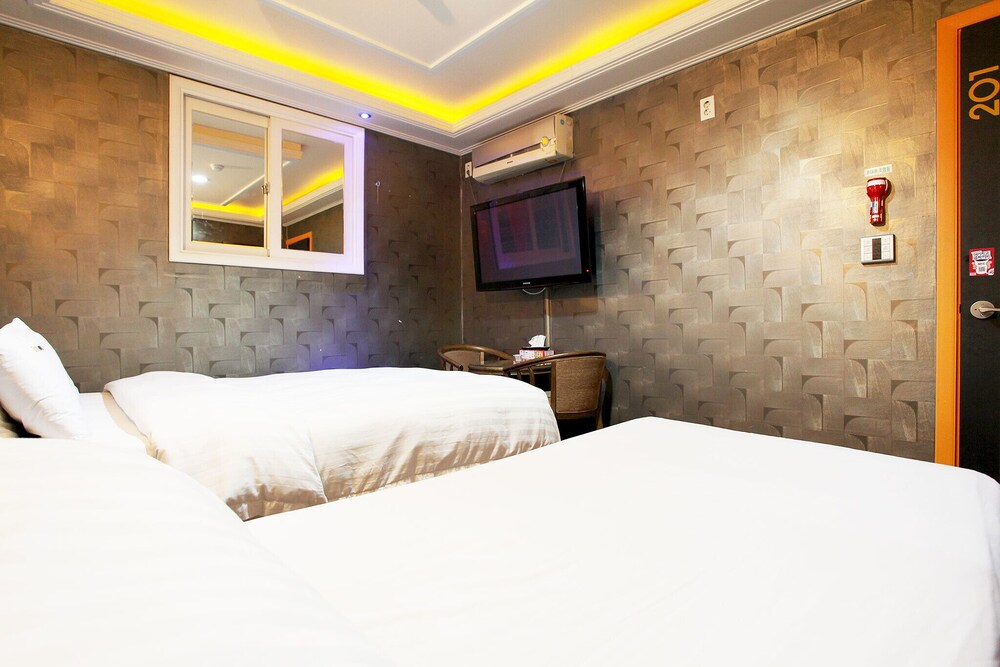 Soo Hotel