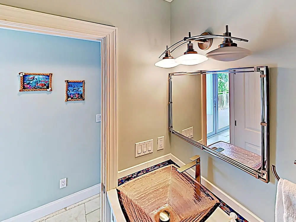 Modern Coco Plum W/ Pool, Hot Tub & Dock! 4 Bedroom Home