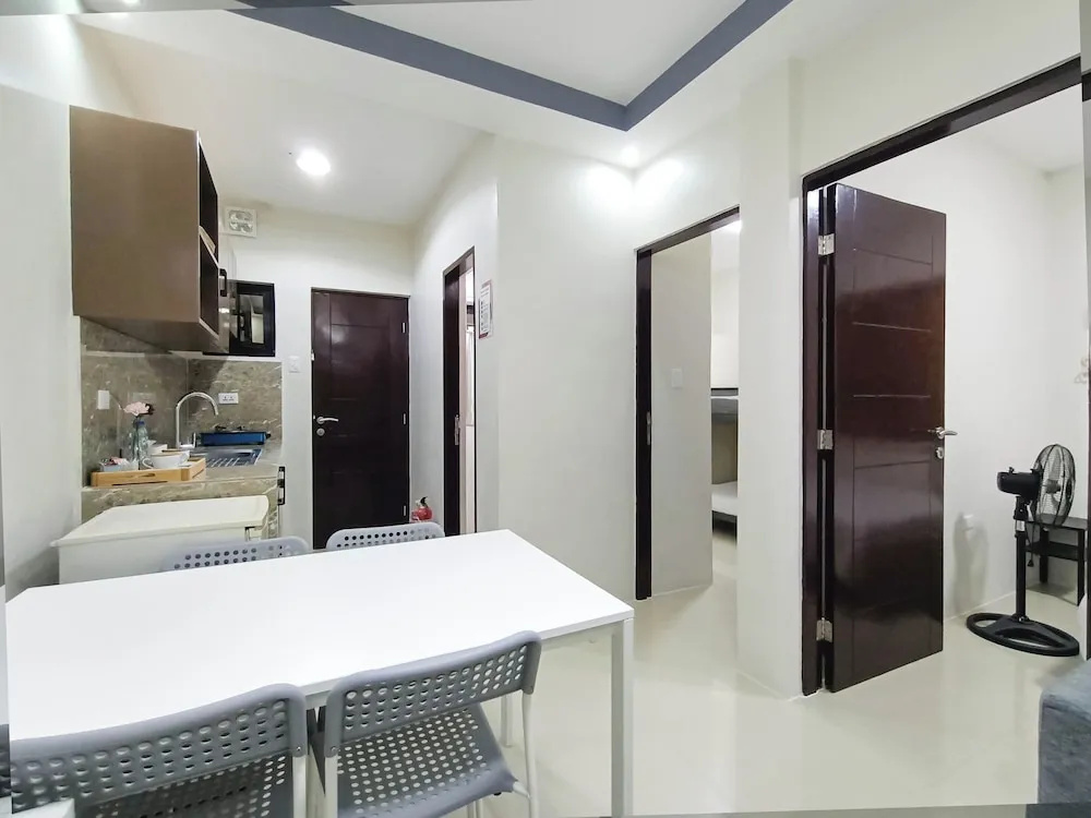 Manzil Anilao Cosy 2 Bedroom Apartment U1