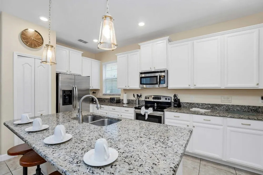 Paradise Palms 2908