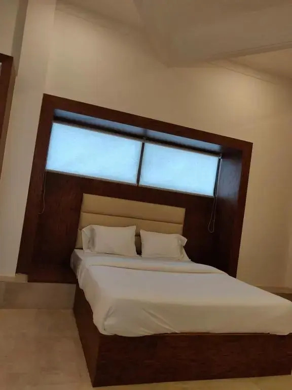 Anurag Inn