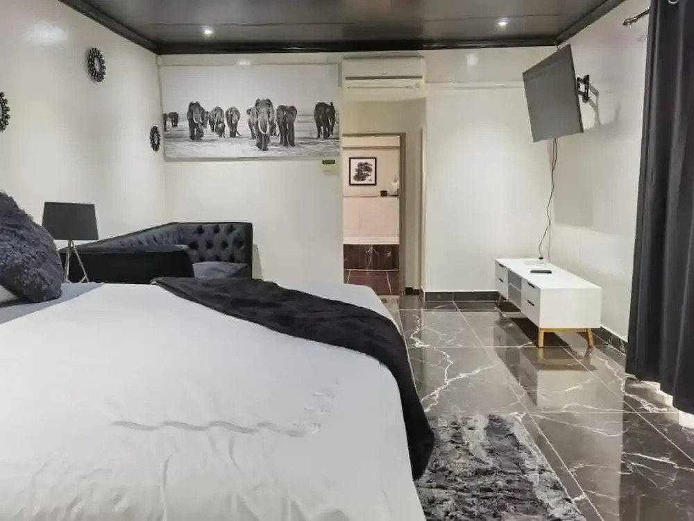 Semeni Asante Guesthouse
