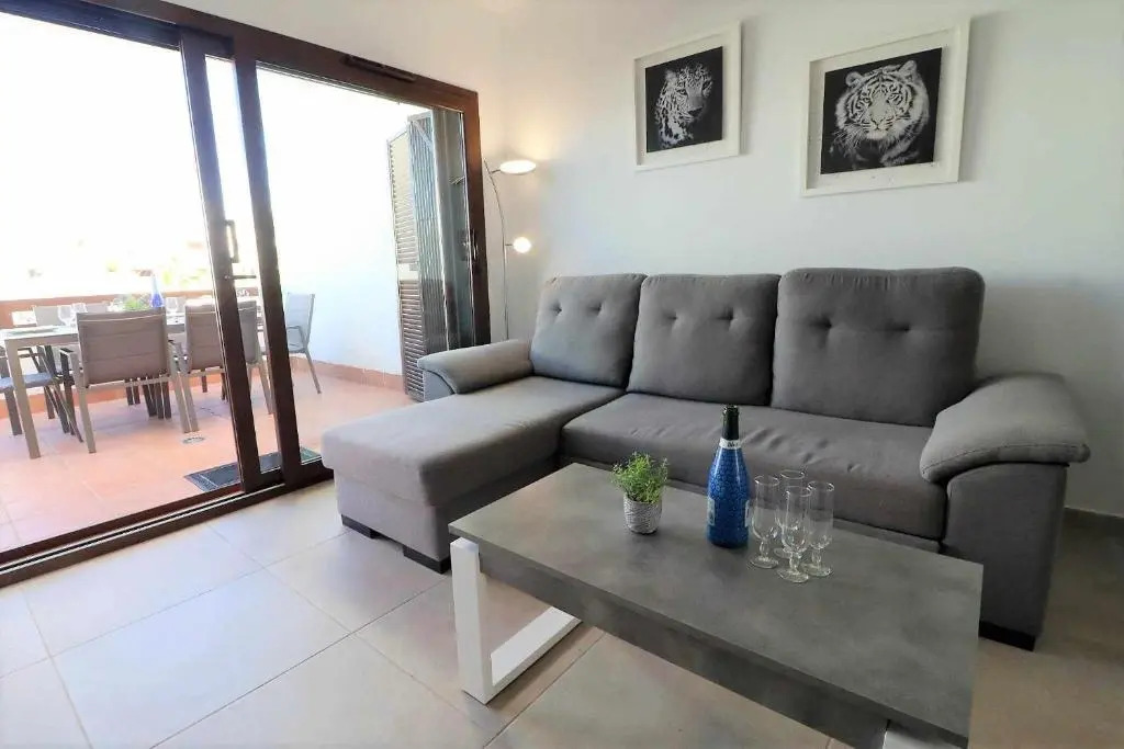 Los Veleros apartamento frente al mar con azotea y piscina compartida