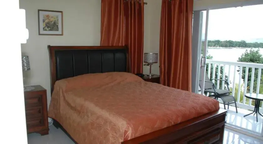 Bay Villa 12