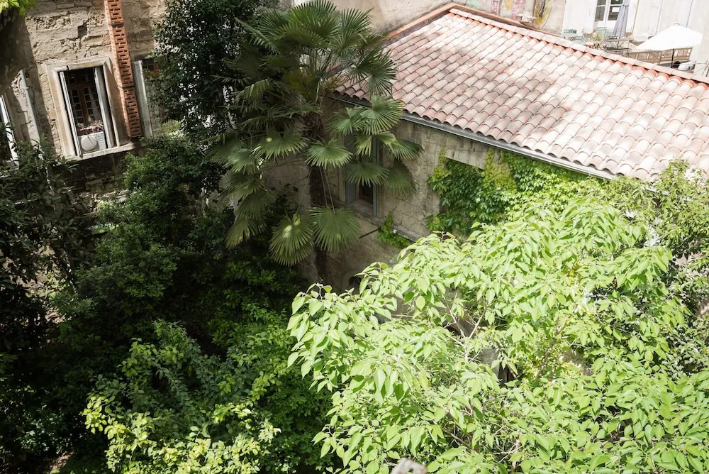 Les Jardins De L´Ecusson - Première Conciergerie