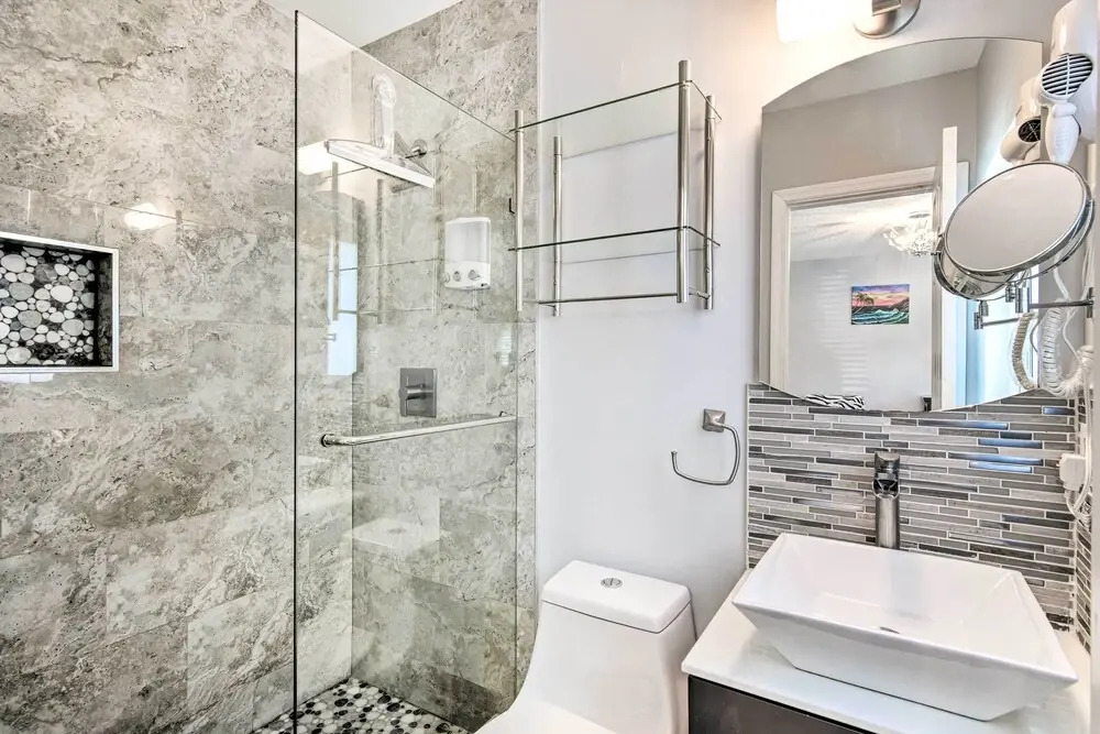 Shady & Eclectic Fort Lauderdale Dwelling w/ Yard!